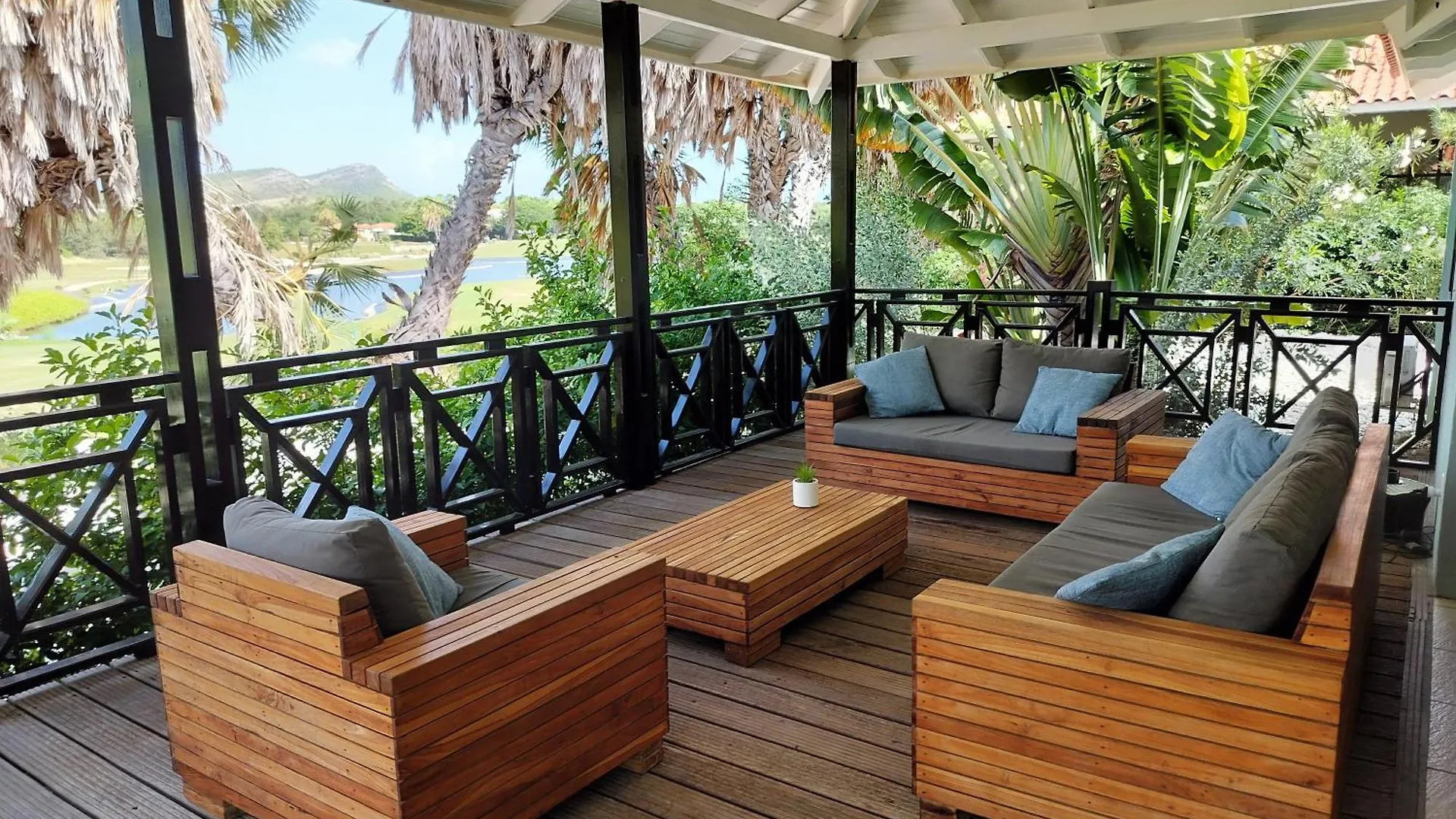 Blue Bay Beach Villa At Pool And Golfcourse 库拉索